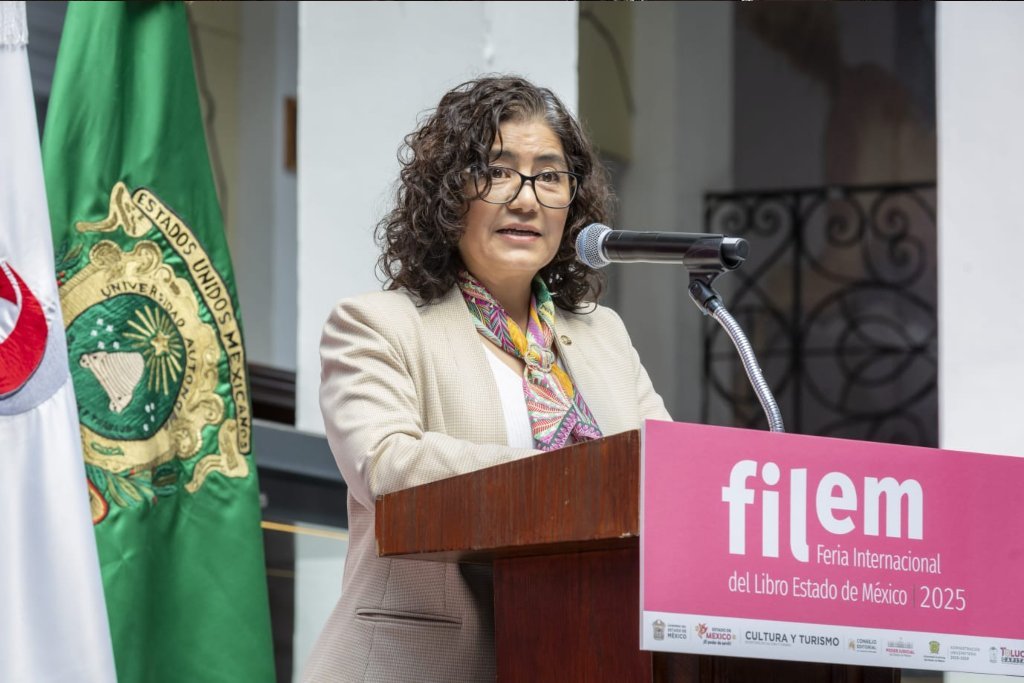 rectora de la UAEMEX inaugura Filem