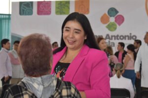 Ale Castro impulsa la prevención del cáncer de mama en San Antonio la Isla