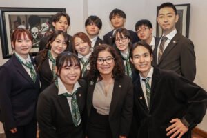 Estudiantes japoneses visitan la UAEMéx como parte de intercambio académico