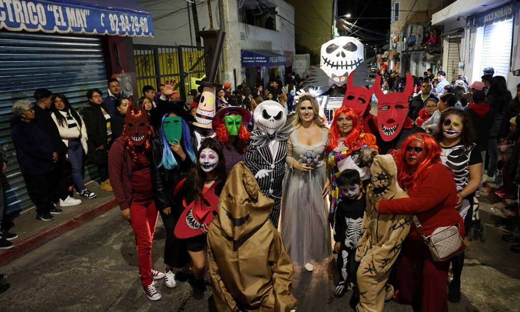 Huixquilucan se viste para la Carrera y Desfile de Catrinas 2025