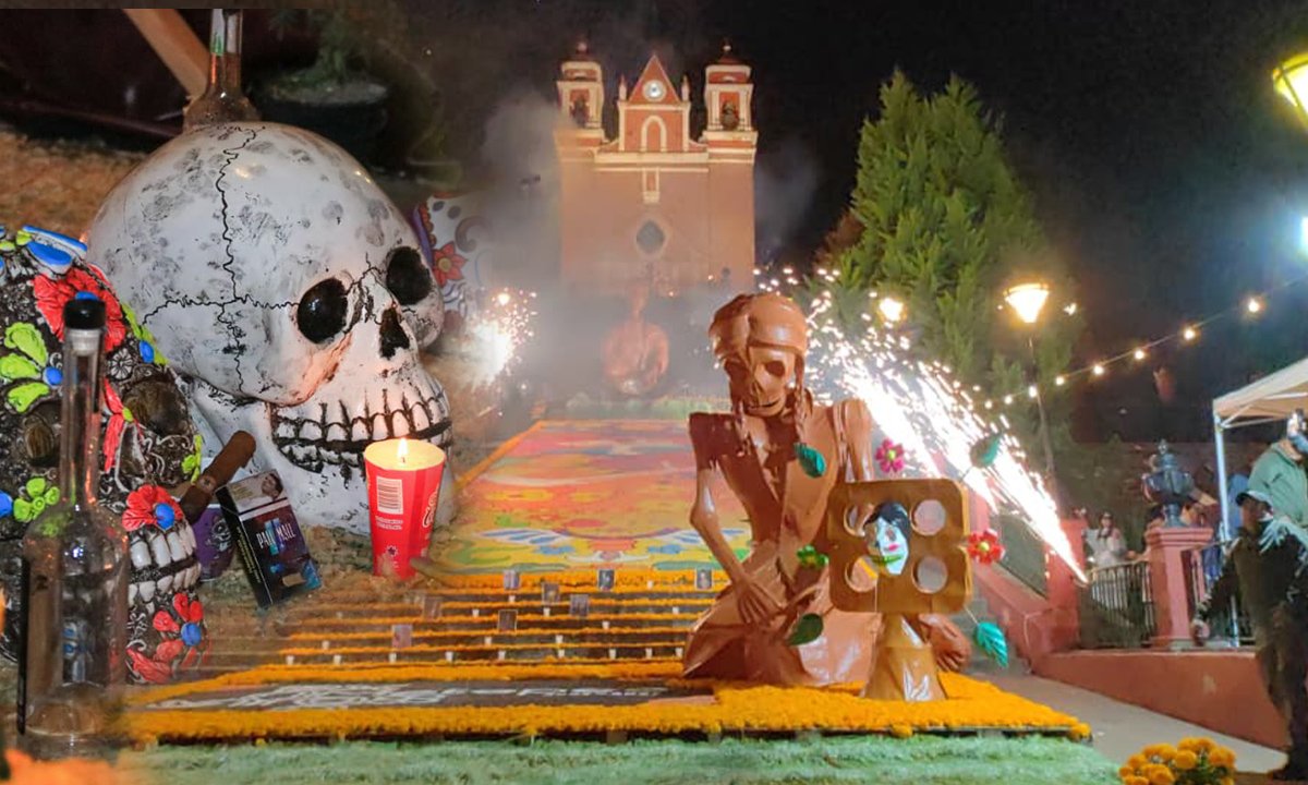 Metepec honra a sus artesanos con ofrenda monumental