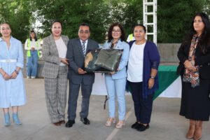 UAEMéx entrega equipo de trabajo a más de 5,800 docentes