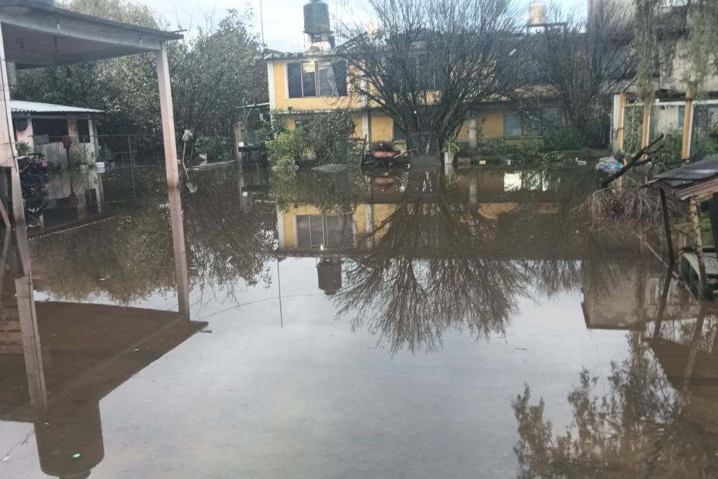 inundacion en colonia de toluca