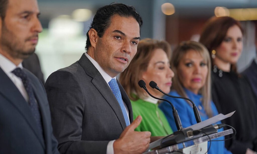 Enrique Vargas impulsa ley contra el maltrato animal