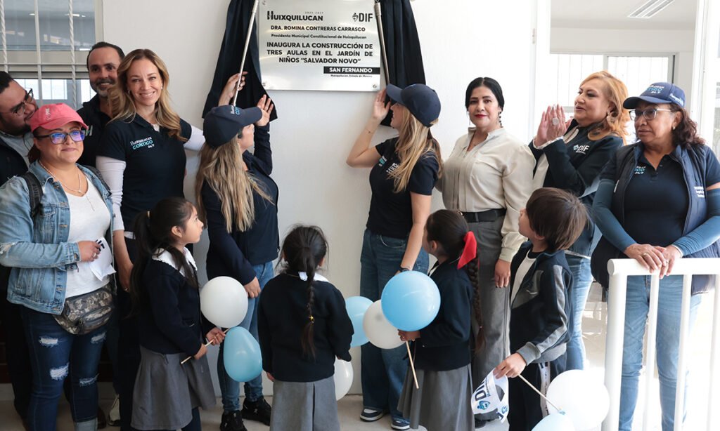 Huixquilucan entrega tres aulas nuevas en preescolar de San Fernando