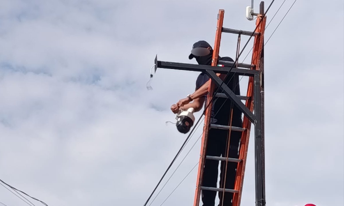 Retiran cámaras clandestinas en San Mateo Atenco