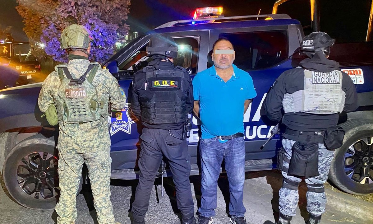 Cae en Toluca a conductor de “patrulla pirata”