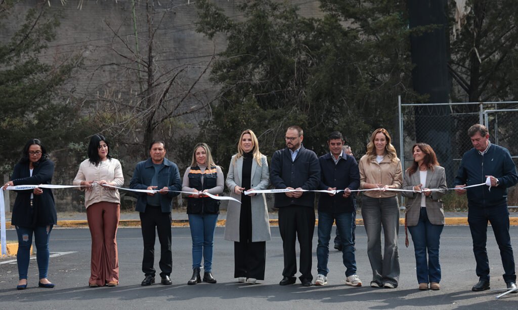Entrega Huixquilucan obras de repavimentación y estabilización en Interlomas
