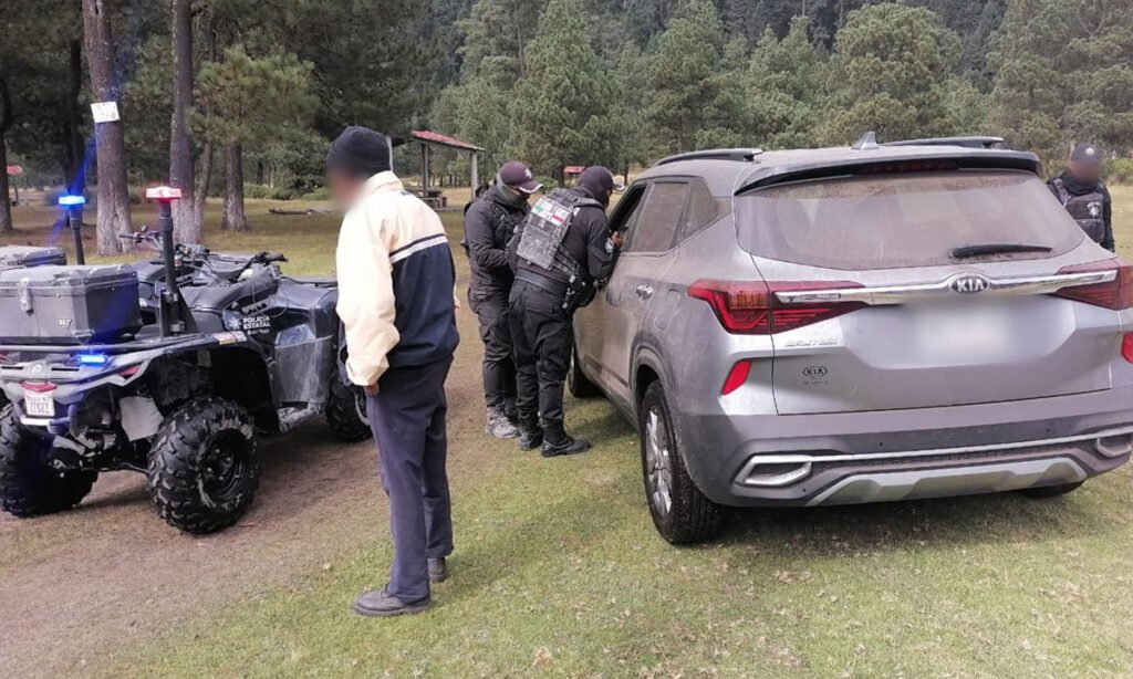Familia con tres menores se perdió en Zinacantepec, rumbo al santuario de la mariposa monarca
