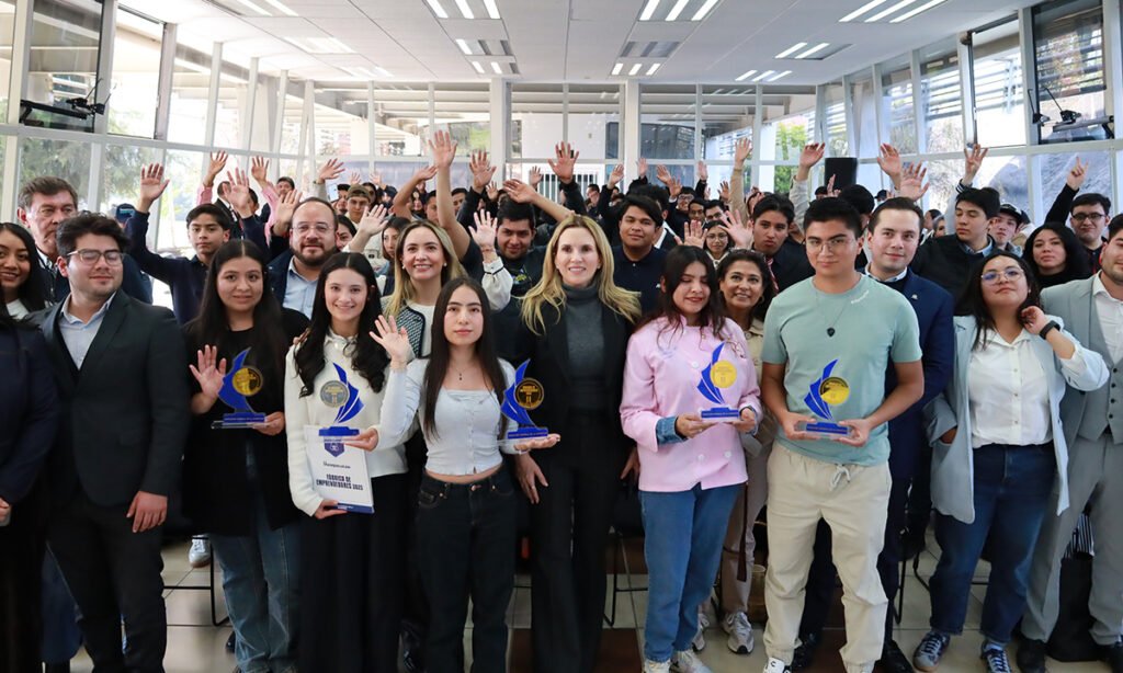 Se fortalece “Fábrica de Emprendedores 2025” en Huixquilucan