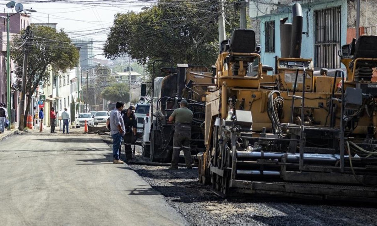 Toluca avanza con nueva carpeta asfáltica en Prolongación 18 de Marzo