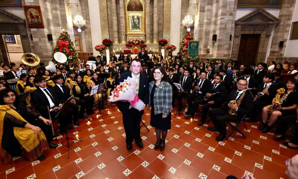 UAEMéx llevó su talento musical a Tenancingo con el concierto navideño