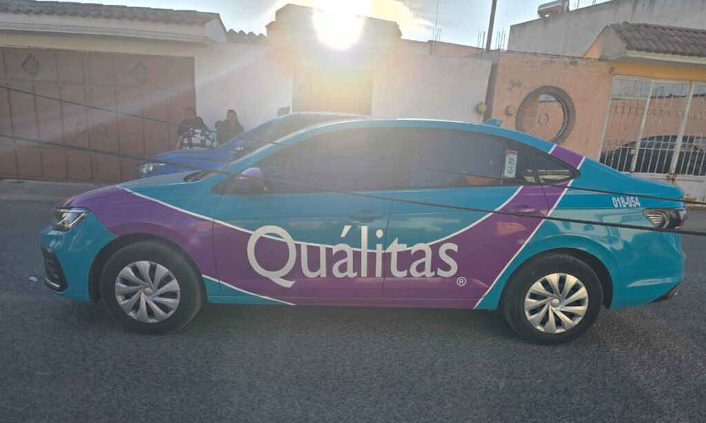 Accidente de patrulla en Toluca; se vuelca en San Diego Linares