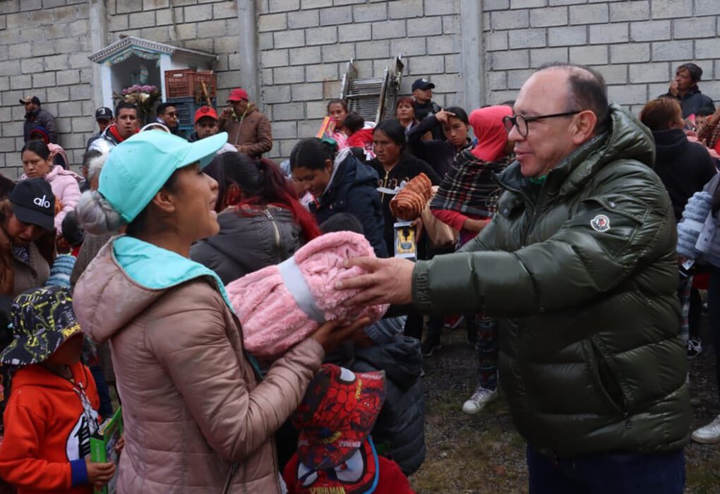 Caminos renovados en Zinacantepec marcan agenda del alcalde Manuel Vilchis