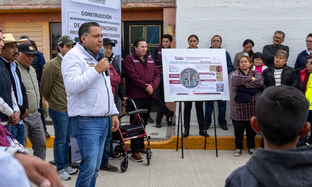 Toluca inaugura primera calle con concreto ecológico en San Pablo Autopan
