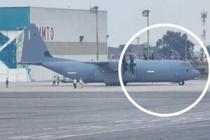 Avión militar de EE.UU. sorprende aterrizando en Toluca