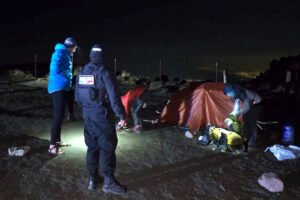 Asisten a turistas estadounidenses con mal de montaña en el Iztaccíhuatl