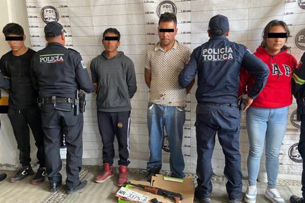 Caen en Toluca presuntos ladrones de transporte de carga