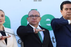 Manuel Vilchis encabeza conmemoración del Día de la Bandera en Zinacantepec