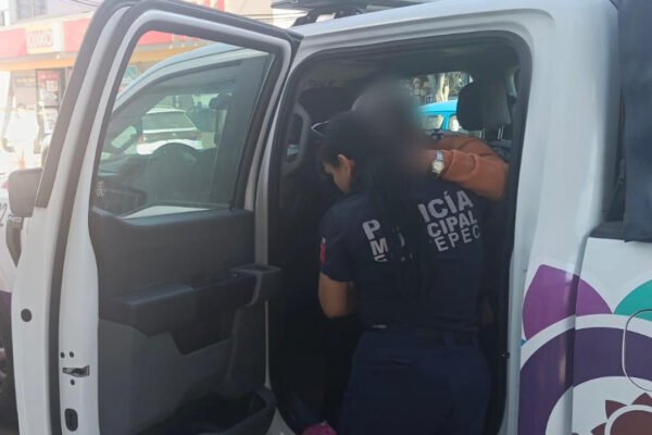 Mujer de 69 años es rescatada; fue abandonada en Ecatepec
