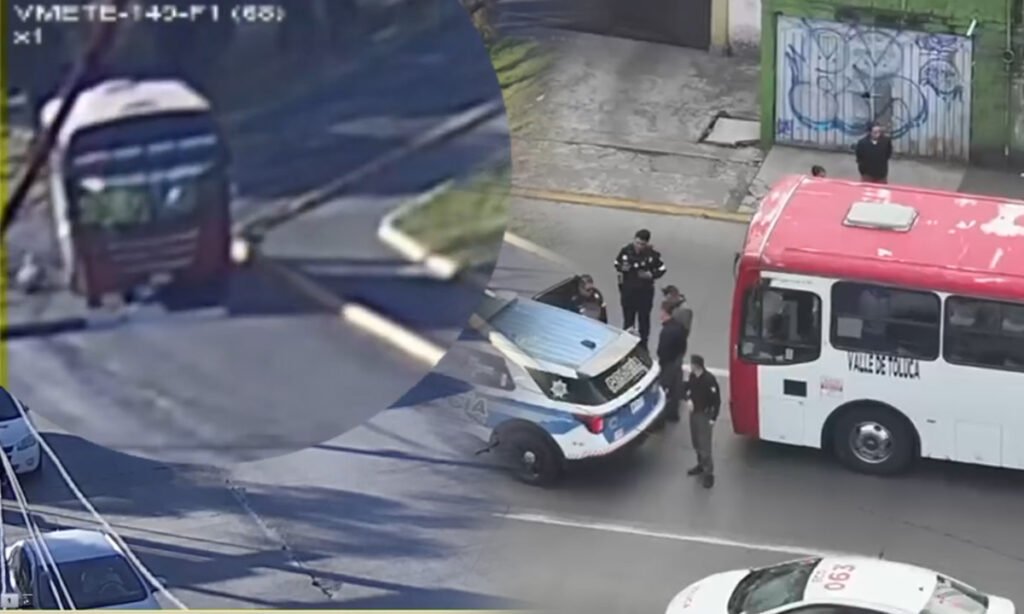 Mujer pierde la vida al caer de autobús en Paseo Tollocan; acusan de homicidio