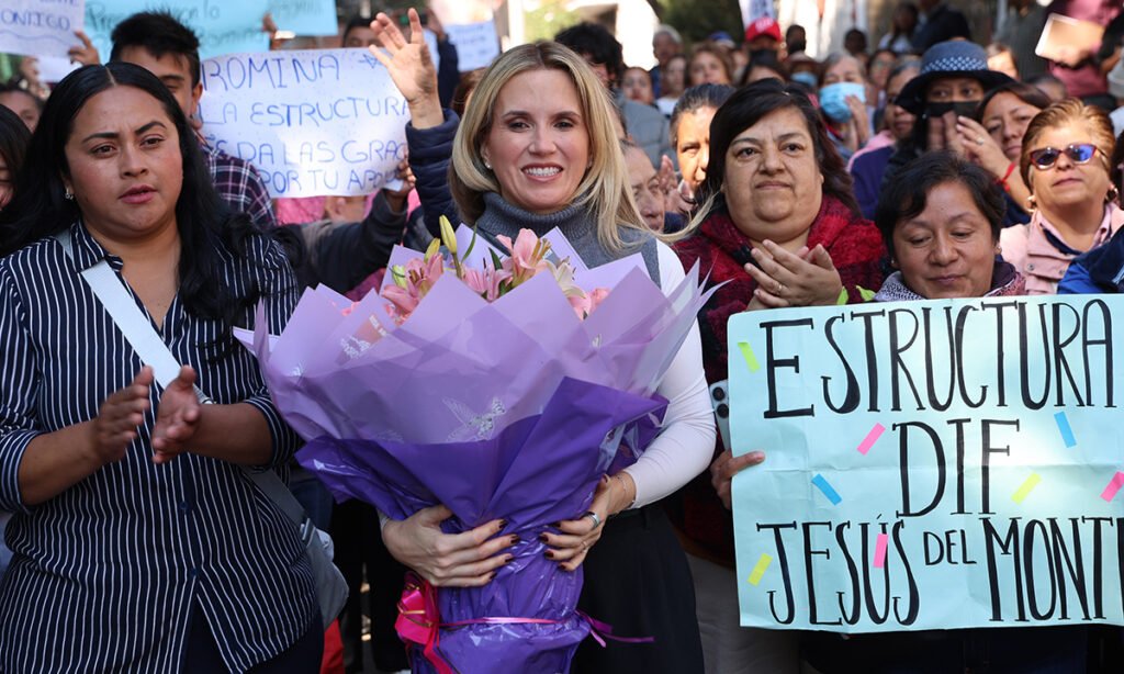 Obras y apoyos llegan a vecinos de Jesús del Monte, en Huixquilucan