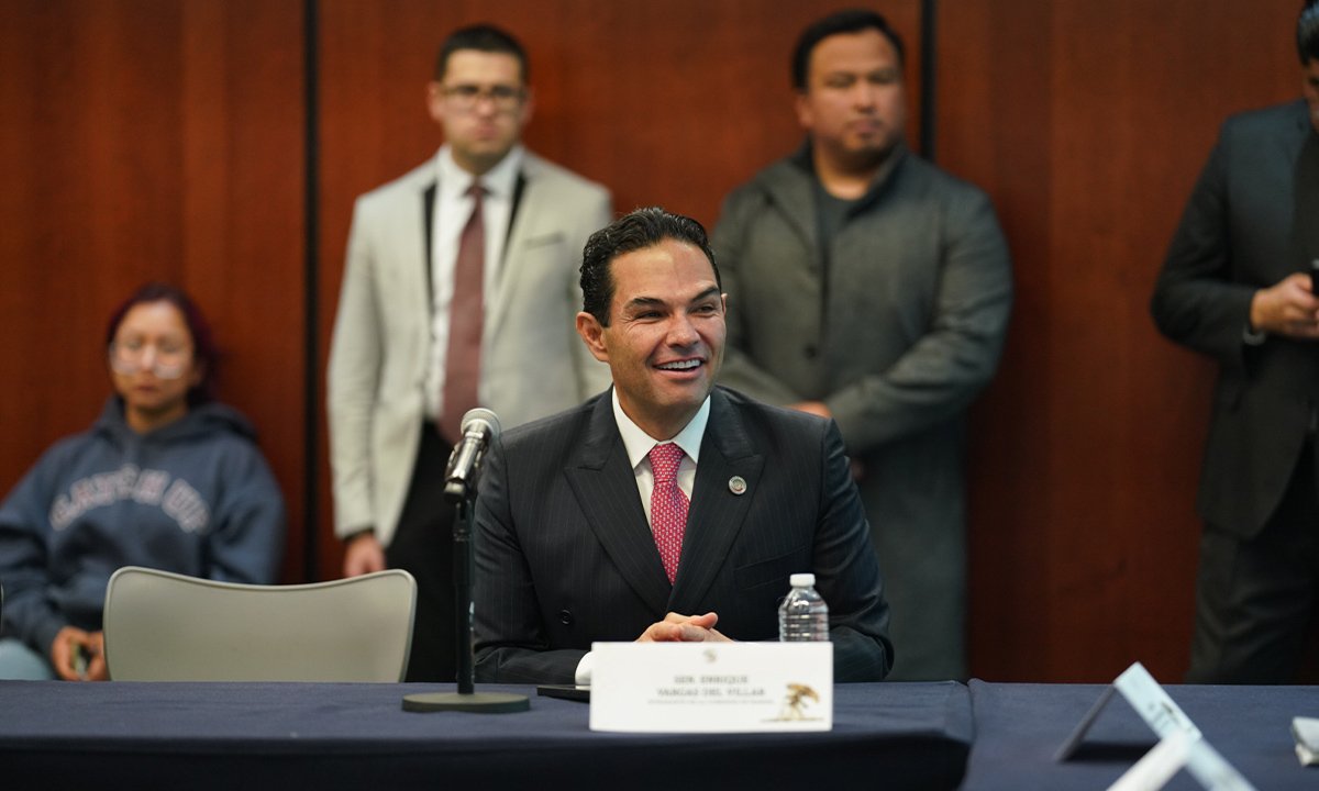 Senado aprueba reformas de Enrique Vargas sobre violencia en escuelas