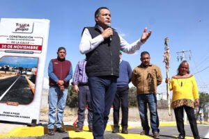 Toluca pavimenta 14 mil metros en primer año de gestión
