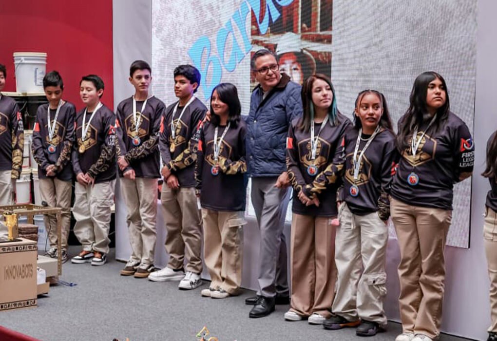 Innovabots de Toluca ganan campeonato estatal de robótica