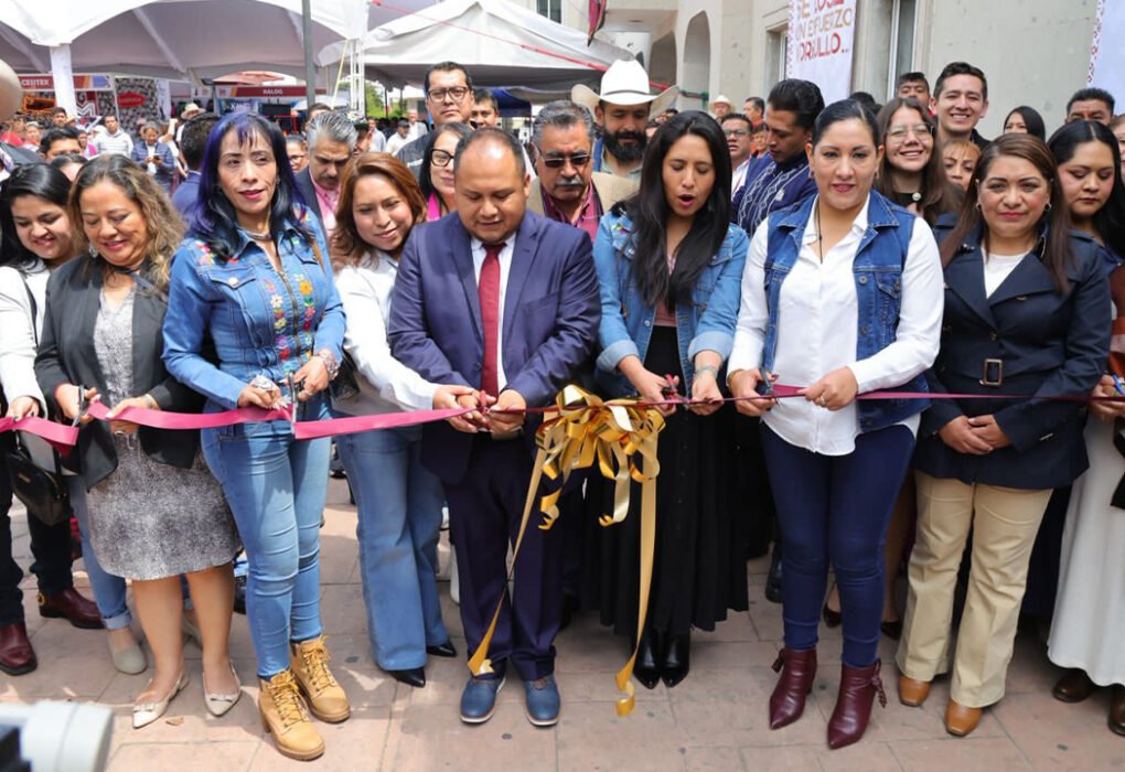 Martha Camacho inaugura Expo de la Costura y la Mezclilla 2026
