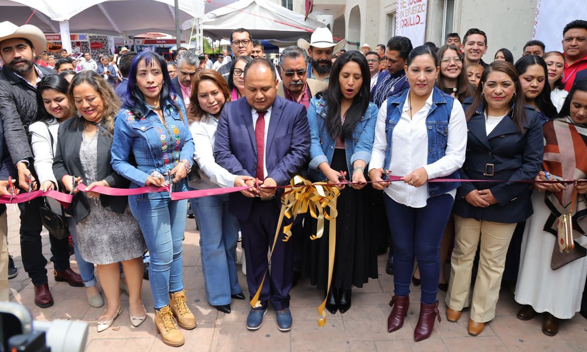 Martha Camacho inaugura Expo de la Costura y la Mezclilla 2026
