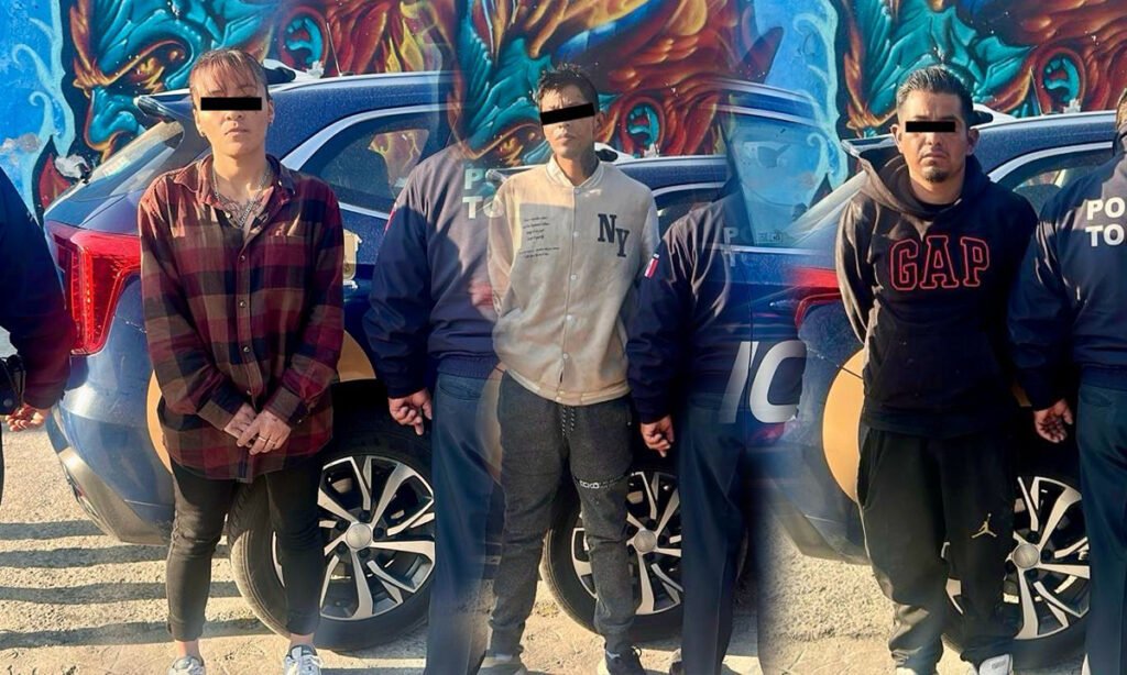 Robo en secundaria de Toluca deja tres detenidos