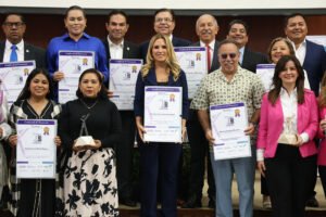 Romina Contreras recibe Premio Nacional al Buen Gobierno