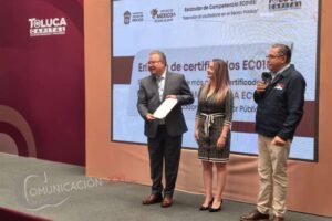 certifican laboralmente a servidores públicos de Toluca