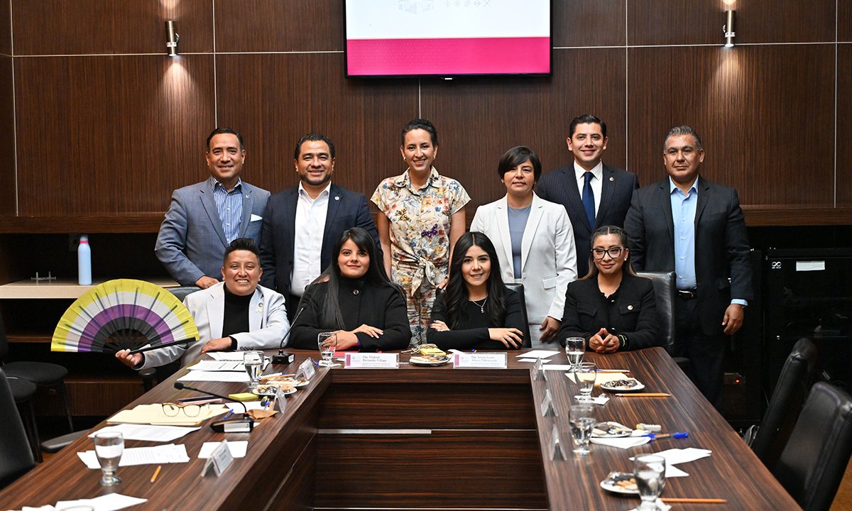 Congreso mexiquense aprueba reformas sobre apellidos e identidad de género