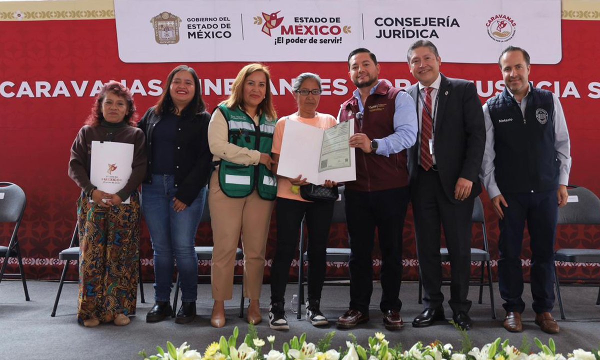 Trámites gratuitos en Ocoyoacac con Caravanas por la Justicia