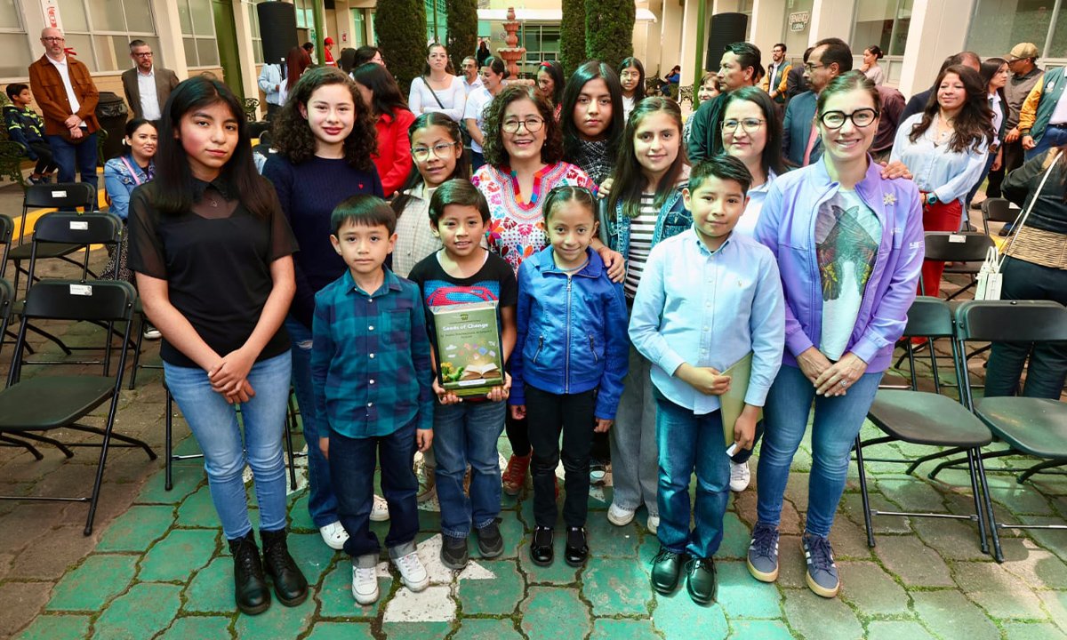 UAEMéx fomenta narración bilingüe con “Seeds of Change”