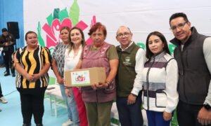 10 mil familias reciben apoyos alimentarios en Zinacantepec