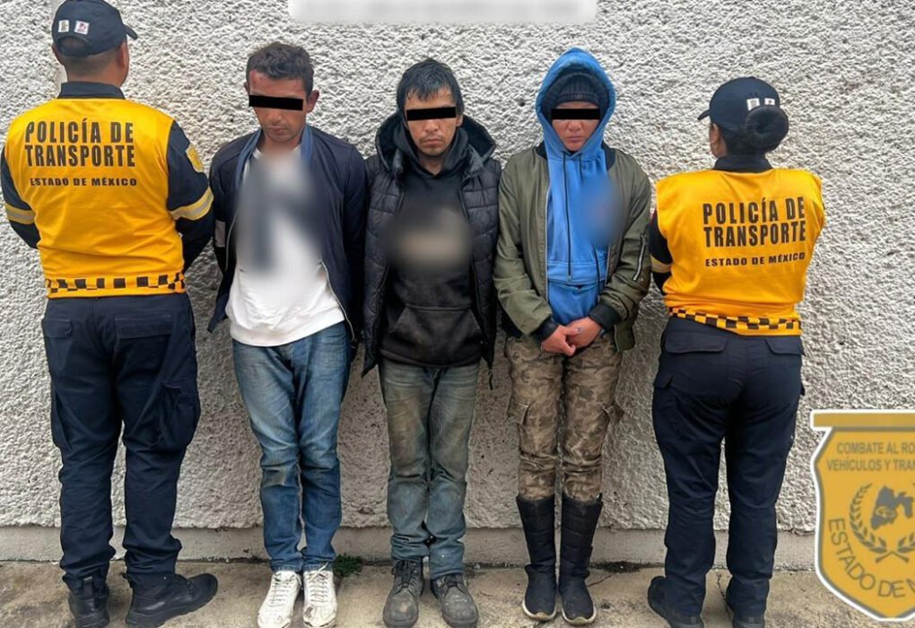 Aseguran moto robada y sustancias ilícitas en Ocoyoacac