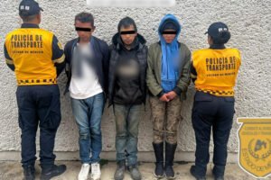 Aseguran moto robada y sustancias ilícitas en Ocoyoacac