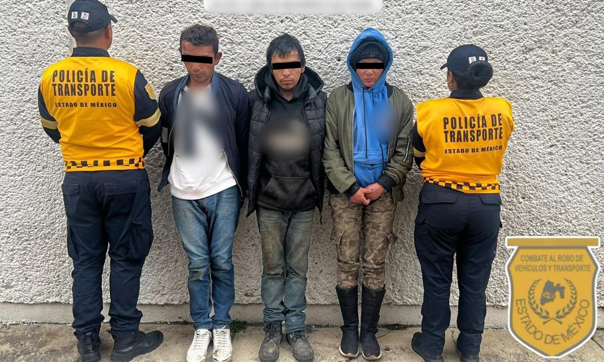 Aseguran moto robada y sustancias ilícitas en Ocoyoacac