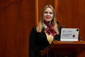 Diputada Jennifer González plantea fortalecer medicina regenerativa