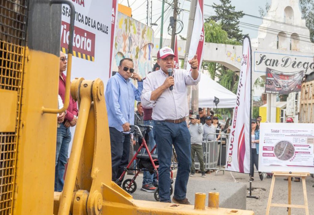 Inicia rehabilitación de calle Guadalupe Victoria en Jicaltepec Autopan