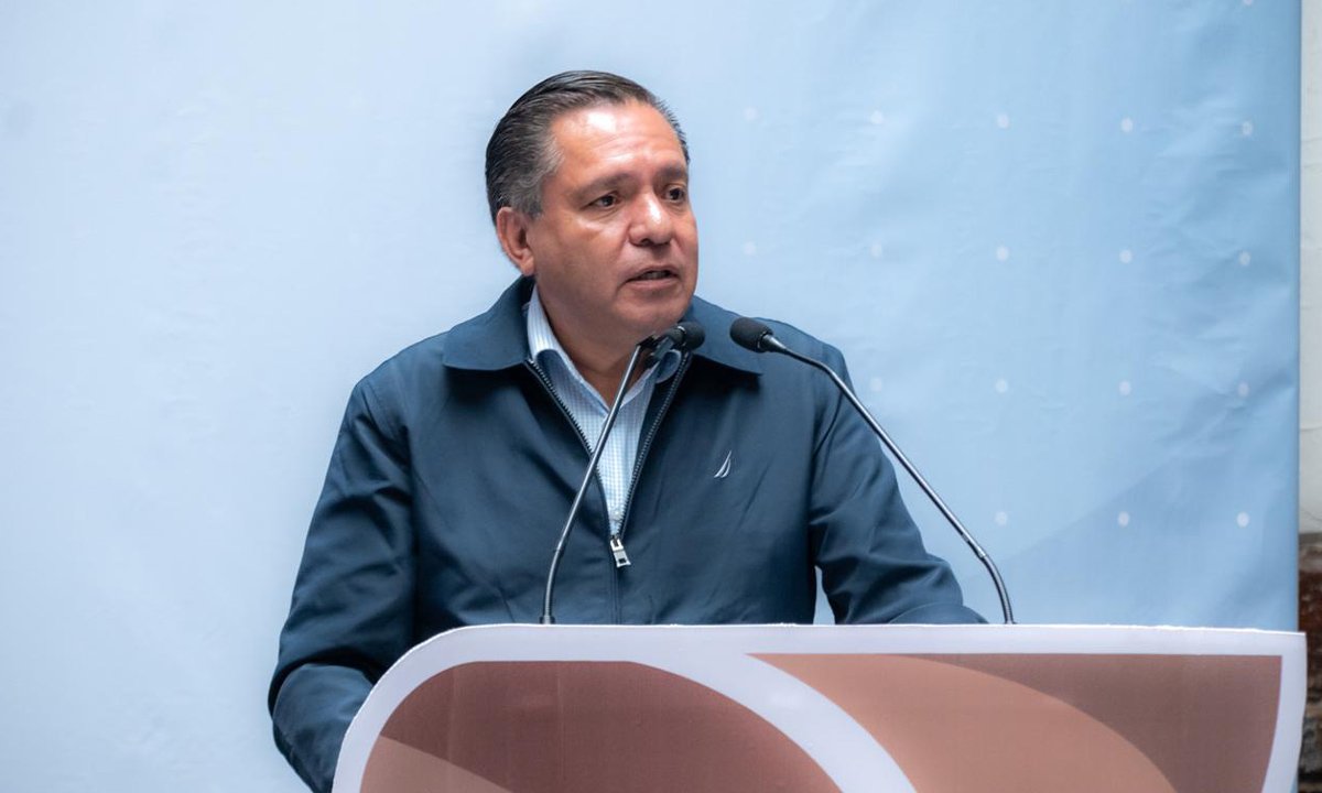Programas de becas impulsan a miles de estudiantes de Toluca