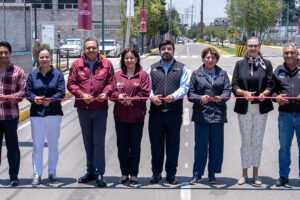 Ricardo Moreno y Delfina Gómez entregan obras viales en Toluca