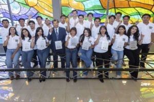 UAEMéx gana todos los premios en competencia de Puentes de Acero