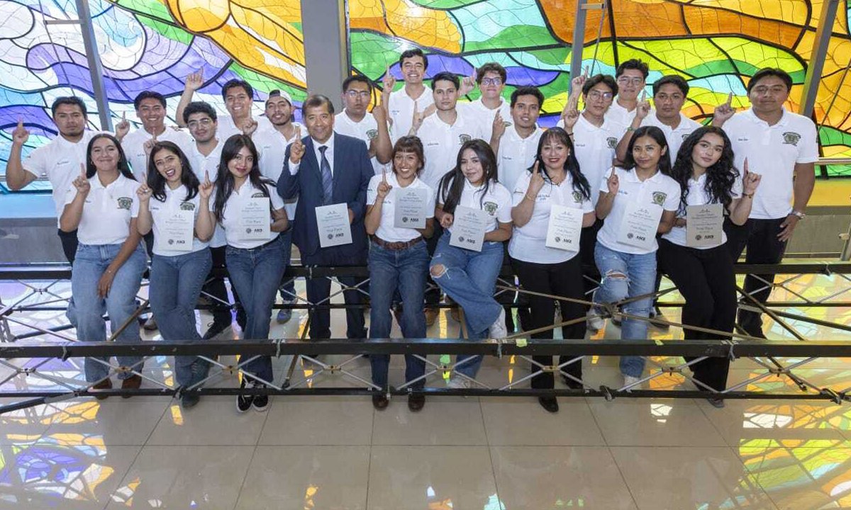UAEMéx gana todos los premios en competencia de Puentes de Acero