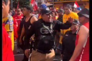 policia agresivo de Toluca