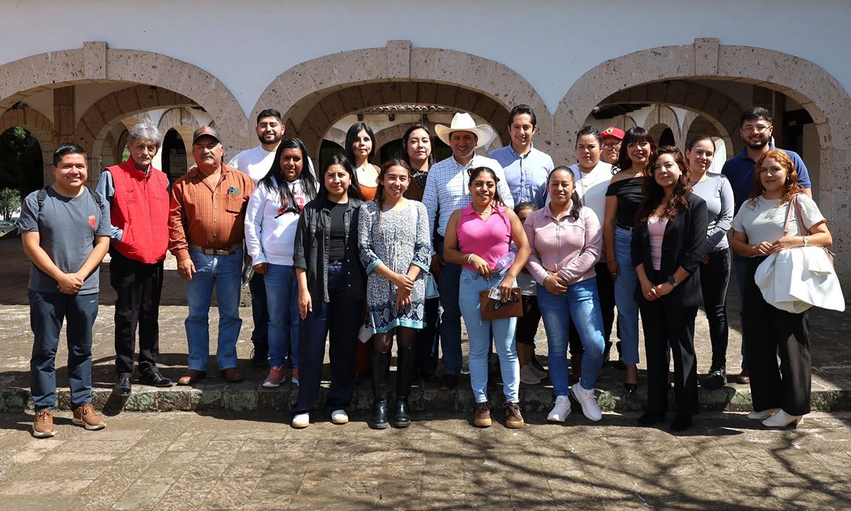 El alcalde Rodolfo Noguéz encabezó la primera reunión formal con representantes juveniles para definir la agenda municipal en temas de juventud.