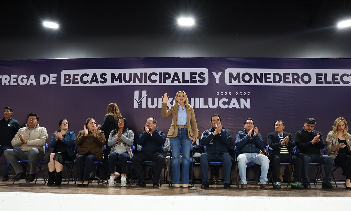 Entrega Huixquilucan más de 15,000 apoyos educativos